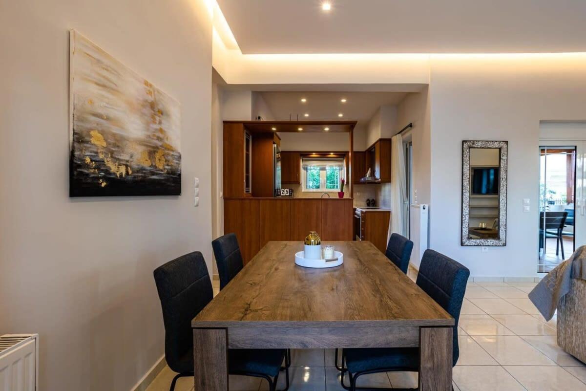 Filiatra Downtown Cozy Retreat - Homely Vibes Экстерьер фото