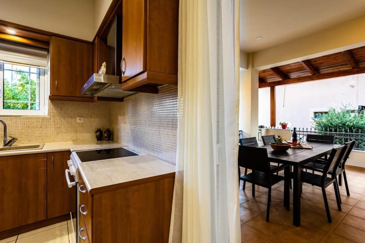 Filiatra Downtown Cozy Retreat - Homely Vibes Экстерьер фото