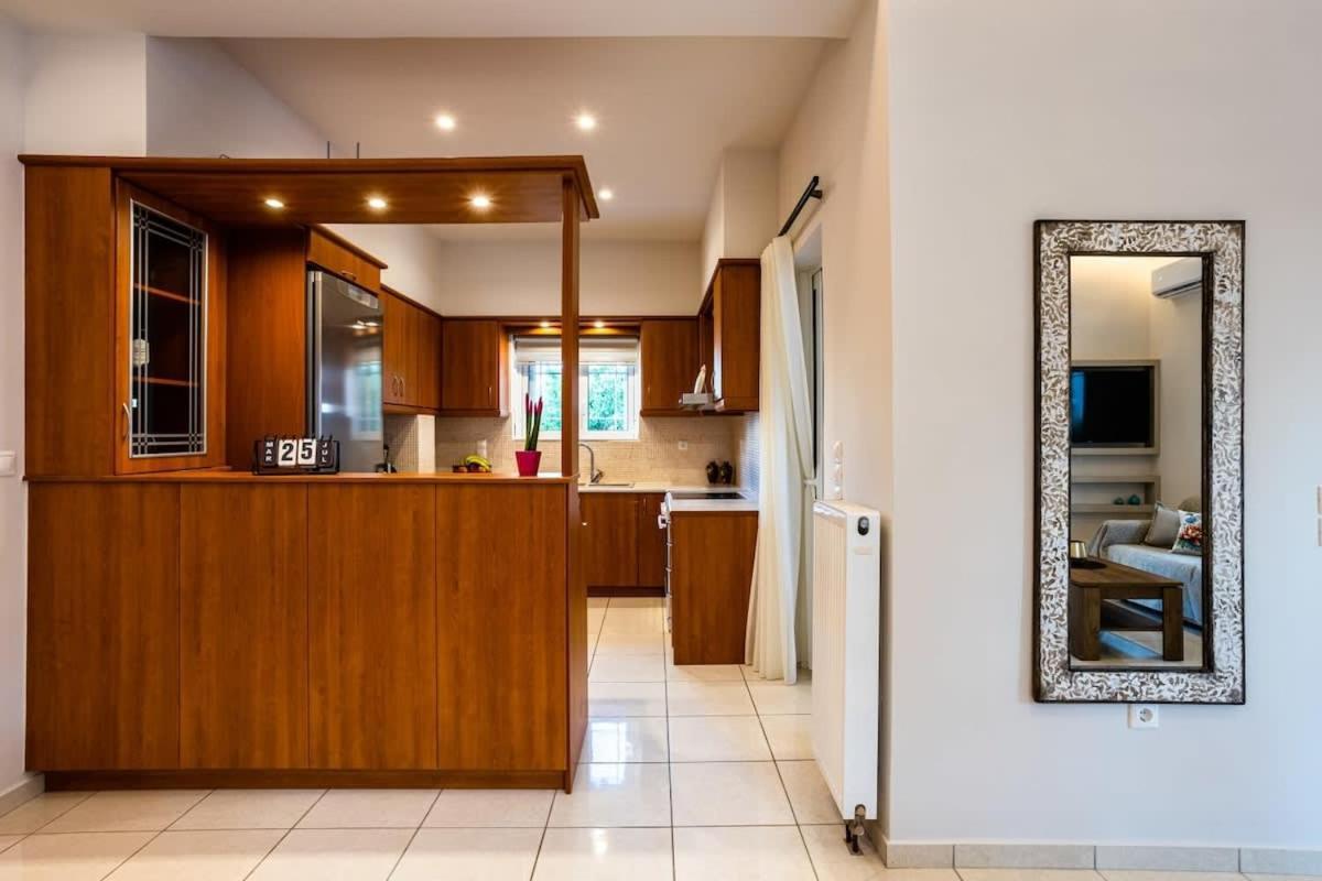 Filiatra Downtown Cozy Retreat - Homely Vibes Экстерьер фото