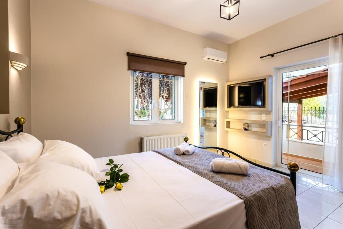 Filiatra Downtown Cozy Retreat - Homely Vibes Экстерьер фото